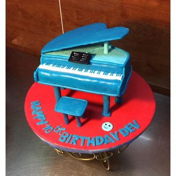 Piano Fondant Cake